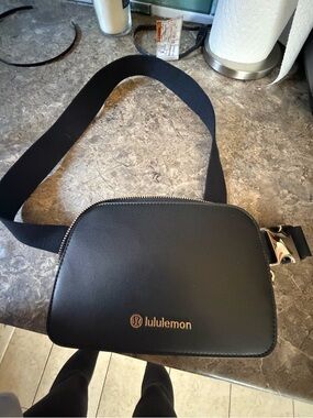 Lululemon Black Crossbody Belt Bag